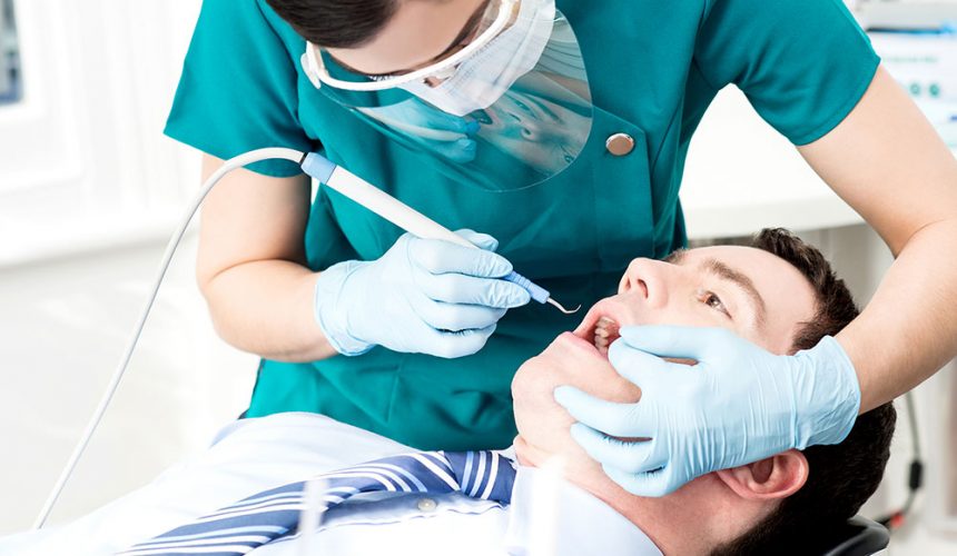 LA IMPORTANCIA DE LA PERIODONCIA EN LEÓN LA IMPORTANCIA DE LA PERIODONCIA EN LEÓN