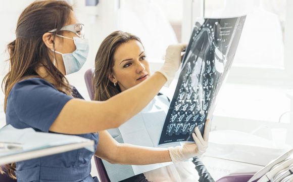 TRATAMIENTOS PERIODONTALES Y SUS BENEFICIOS TRATAMIENTOS PERIODONTALES Y SUS BENEFICIOS